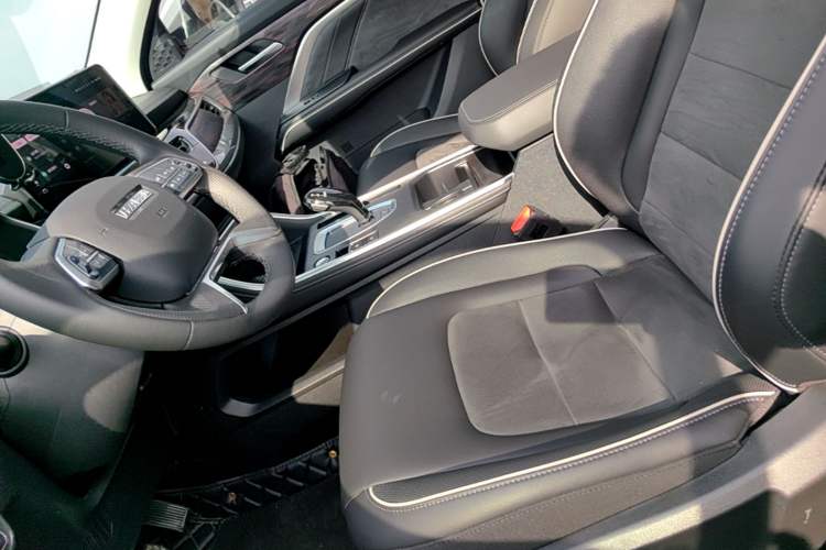 Used Haval H6 2023 National Trend Edition 1.5T Automatic Champion Version Left Front Seat