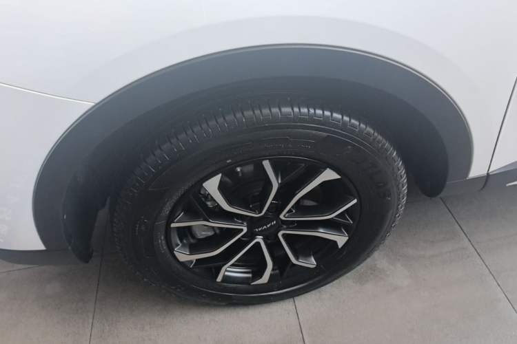 Used Haval H6 2023 National Trend Edition 1.5T Automatic Urban Version Left Front Wheel Hub