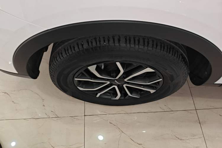 Used Haval H6 2023 National Trend Edition 1.5T Automatic Urban Version Left Front Wheel Hub