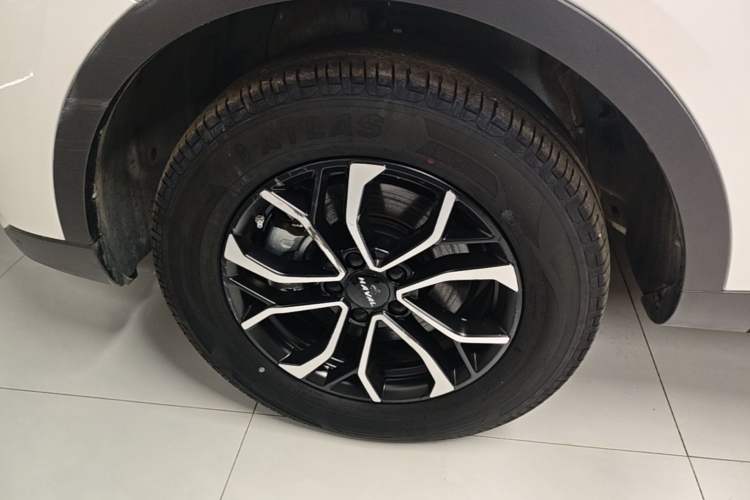 Used Haval H6 2023 National Trend Edition 1.5T Automatic Urban Version Left Front Wheel Hub