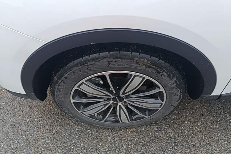 Used Haval H6 2023 National Trend Edition 1.5T Automatic Champion Version Left Front Wheel Hub