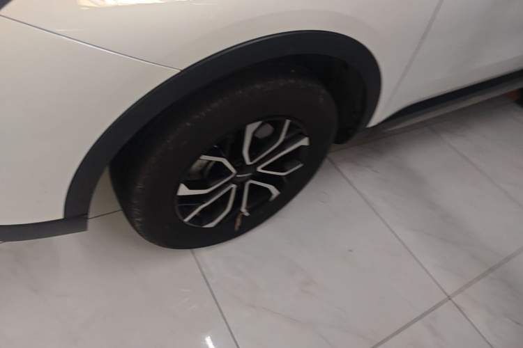 Used Haval H6 2023 National Trend Edition 1.5T Automatic Urban Version Left Front Wheel Hub