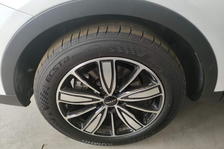 Used Haval H6 2023 National Trend Edition 1.5T Automatic Champion Version Left Front Wheel Hub