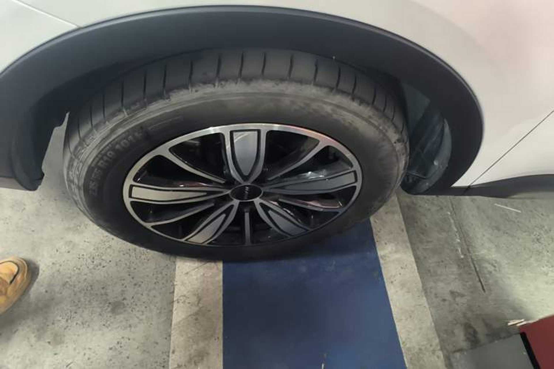 Used Haval H6 2023 National Trend Edition 1.5T Automatic Champion Version Left Front Wheel Hub