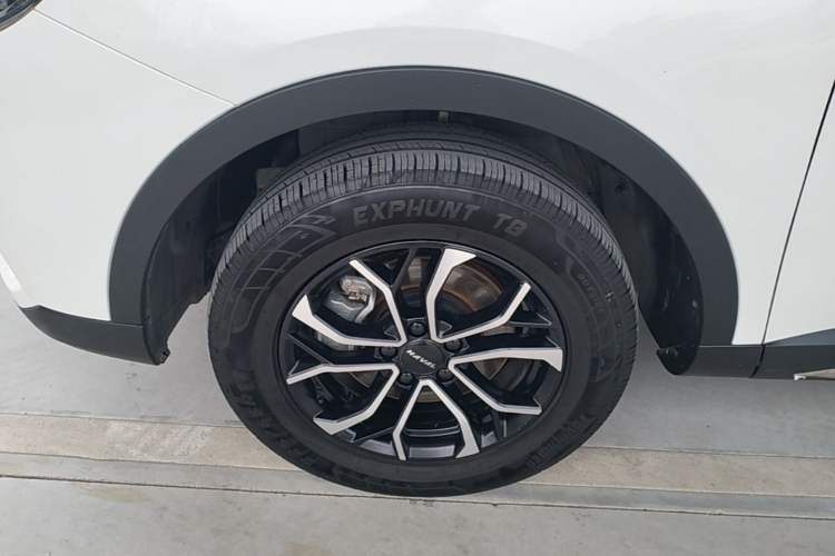 Used Haval H6 2023 National Trend Edition 1.5T Automatic Urban Version Left Front Wheel Hub