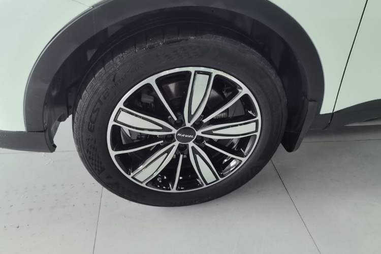 Used Haval H6 2023 National Trend Edition 1.5T Automatic Champion Version Left Front Wheel Hub