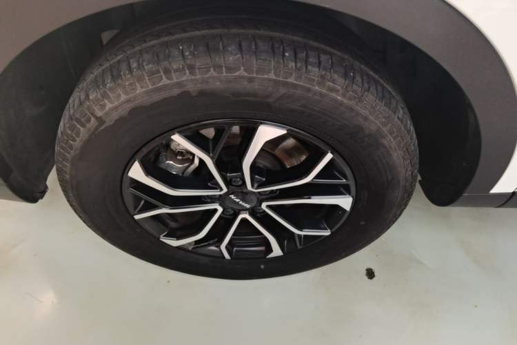 Used Haval H6 2023 National Trend Edition 1.5T Automatic Urban Version Left Front Wheel Hub