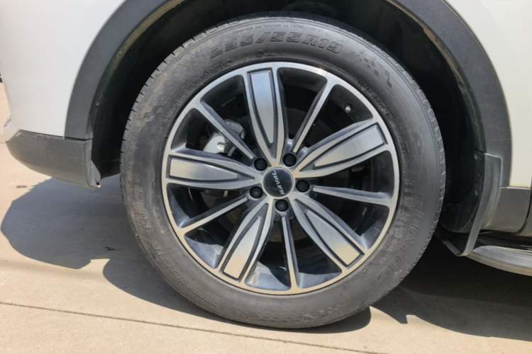 Used Haval H6 2023 National Trend Edition 1.5T Automatic Champion Version Left Front Wheel Hub