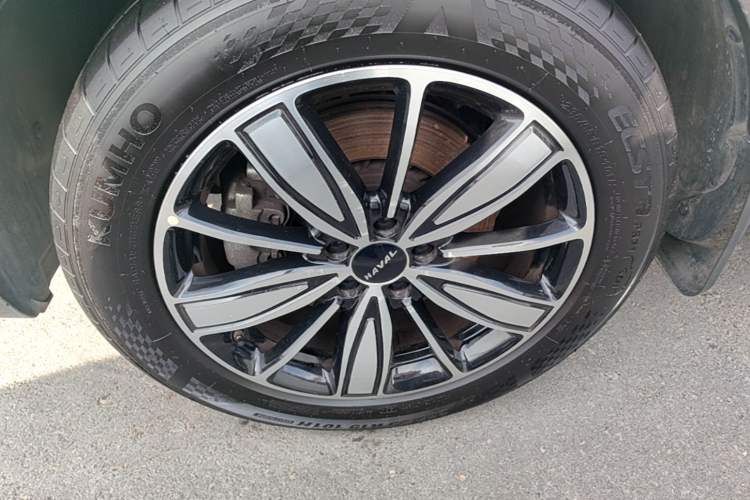 Used Haval H6 2023 National Trend Edition 1.5T Automatic Champion Version Left Front Wheel Hub