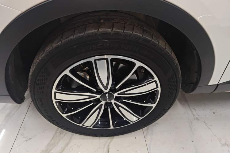 Used Haval H6 2023 National Trend Edition 1.5T Automatic Champion Version Left Front Wheel Hub
