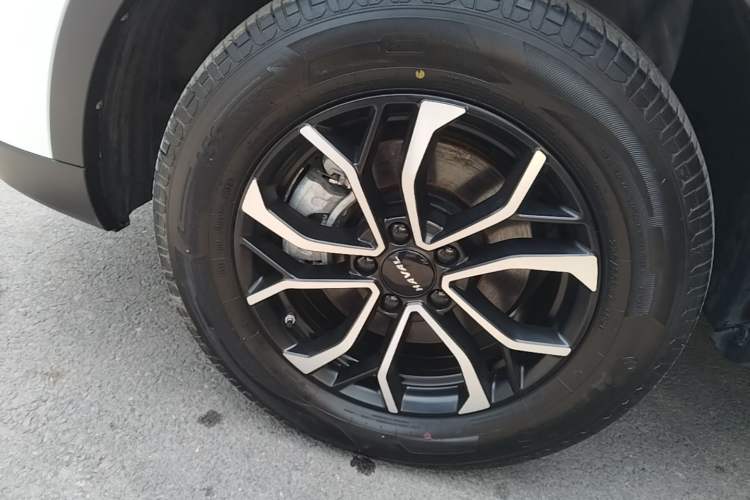 Used Haval H6 2023 National Trend Edition 1.5T Automatic Urban Version Left Front Wheel Hub