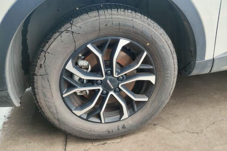 Used Haval H6 2023 National Trend Edition 1.5T Automatic Urban Version Left Front Wheel Hub