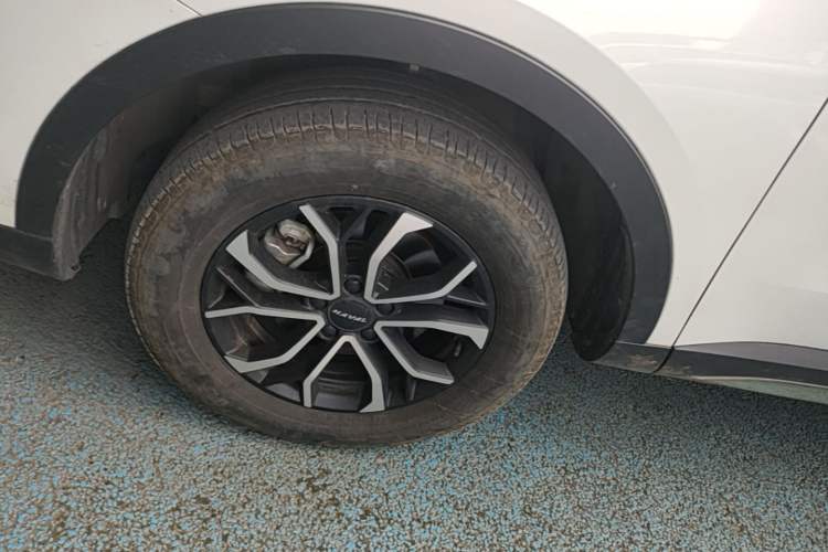 Used Haval H6 2023 National Trend Edition 1.5T Automatic Urban Version Left Front Wheel Hub