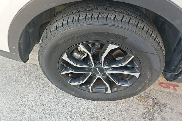 Used Haval H6 2023 National Trend Edition 1.5T Automatic Urban Version Left Front Wheel Hub