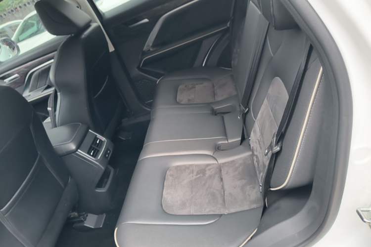 Used Haval H6 2023 National Trend Edition 1.5T Automatic Urban Version Left Rear Seat