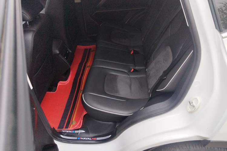 Used Haval H6 2023 National Trend Edition 1.5T Automatic Urban Version Left Rear Seat