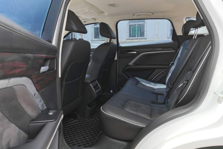 Used Haval H6 2023 National Trend Edition 1.5T Automatic Urban Version Left Rear Seat