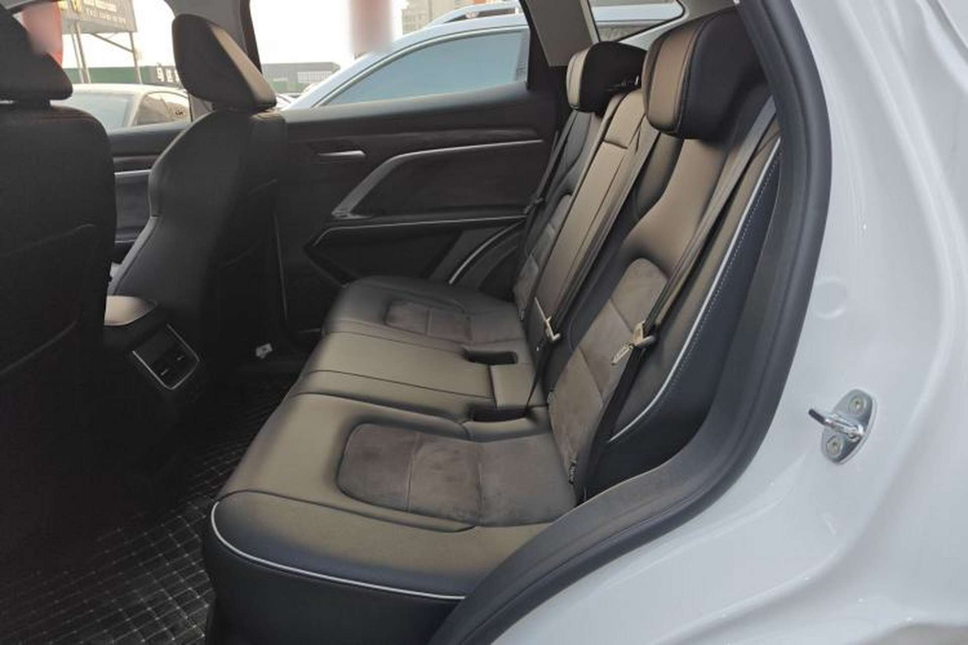 Used Haval H6 2023 National Trend Edition 1.5T Automatic Urban Version Left Rear Seat