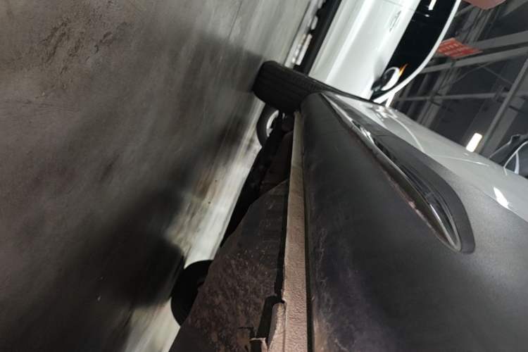 Used Haval H6 2023 National Trend Edition 1.5T Automatic Urban Version Left Side Sill