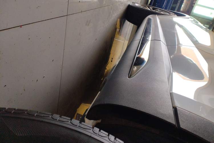 Used Haval H6 2023 National Trend Edition 1.5T Automatic Urban Version Left Side Sill