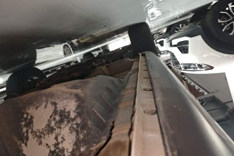 Used Haval H6 2023 National Trend Edition 1.5T Automatic Urban Version Left Side Sill
