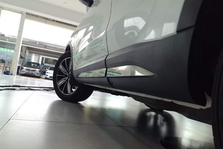 Used Haval H6 2023 National Trend Edition 1.5T Automatic Champion Version Left Side Sill