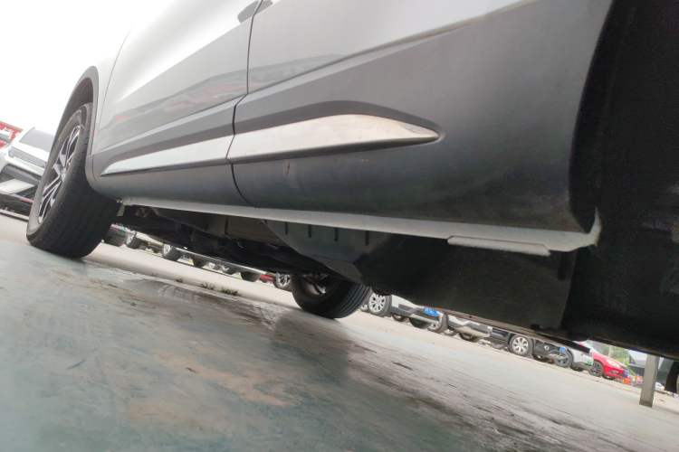 Used Haval H6 2023 National Trend Edition 1.5T Automatic Urban Version Left Side Sill