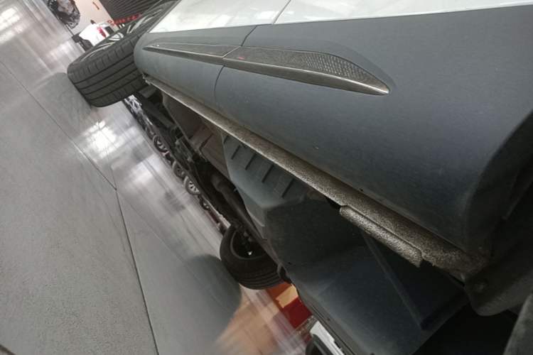 Used Haval H6 2023 National Trend Edition 1.5T Automatic Champion Version Left Side Sill