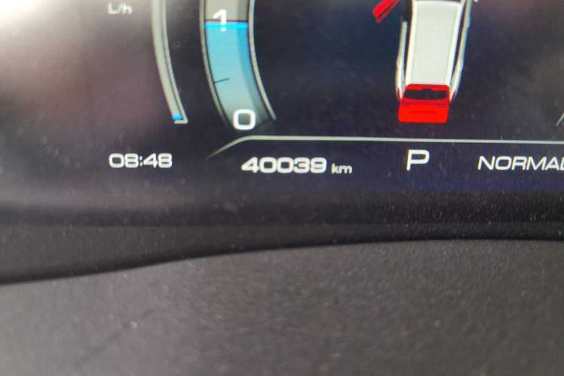 Used Haval H6 2023 National Trend Edition 1.5T Automatic Champion Version Odometer Close Up