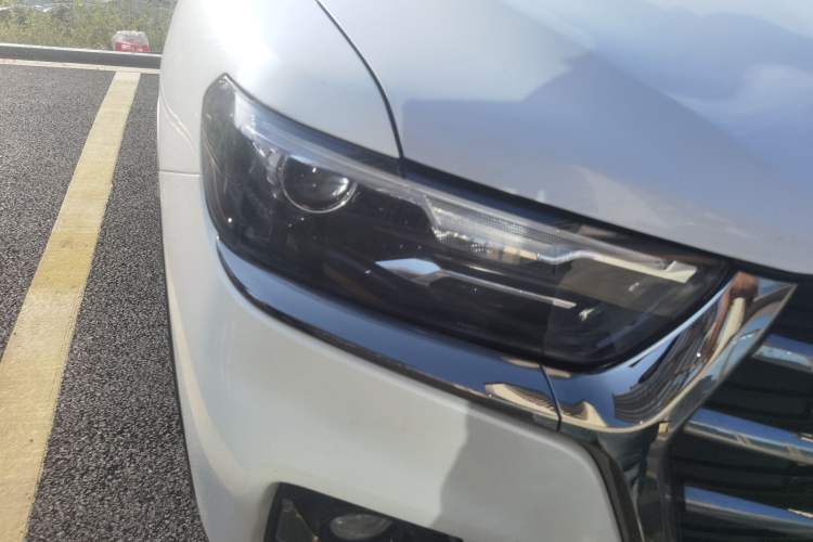 Used Haval H6 2023 National Trend Edition 1.5T Automatic Urban Version Right Front Headlight
