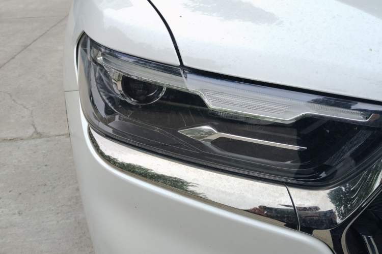 Used Haval H6 2023 National Trend Edition 1.5T Automatic Urban Version Right Front Headlight