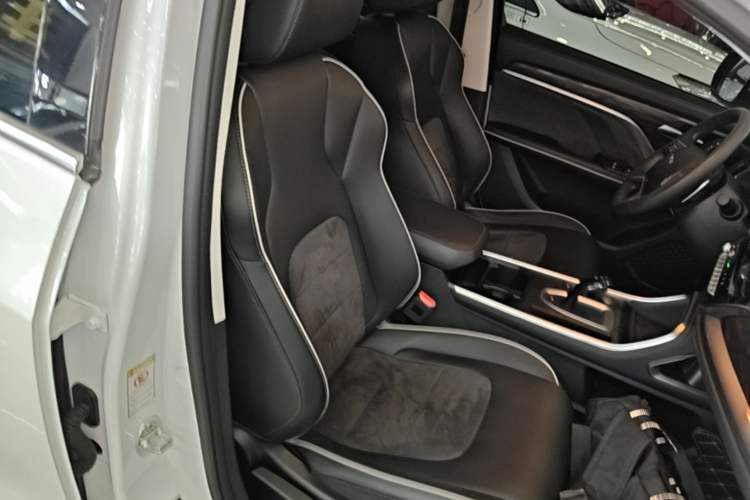 Used Haval H6 2023 National Trend Edition 1.5T Automatic Urban Version Right Front Seat