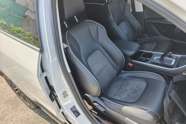 Used Haval H6 2023 National Trend Edition 1.5T Automatic Urban Version Right Front Seat