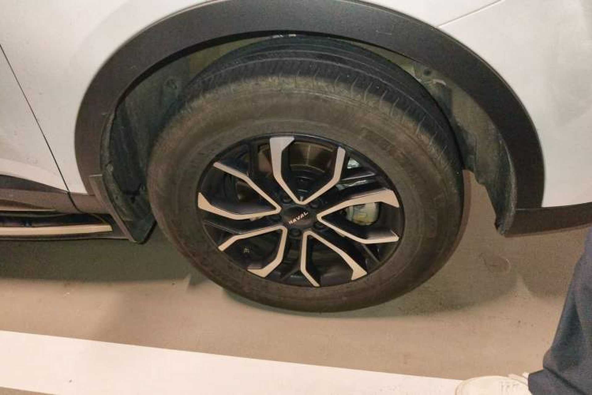 Used Haval H6 2023 National Trend Edition 1.5T Automatic Urban Version Right Front Wheel Hub