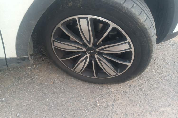 Used Haval H6 2023 National Trend Edition 1.5T Automatic Champion Version Right Front Wheel Hub