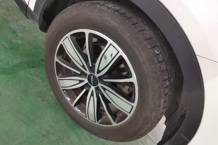 Used Haval H6 2023 National Trend Edition 1.5T Automatic Champion Version Right Front Wheel Hub