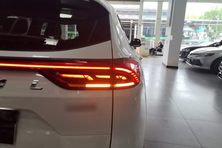 Used Haval H6 2023 National Trend Edition 1.5T Automatic Champion Version Right Rear Taillight