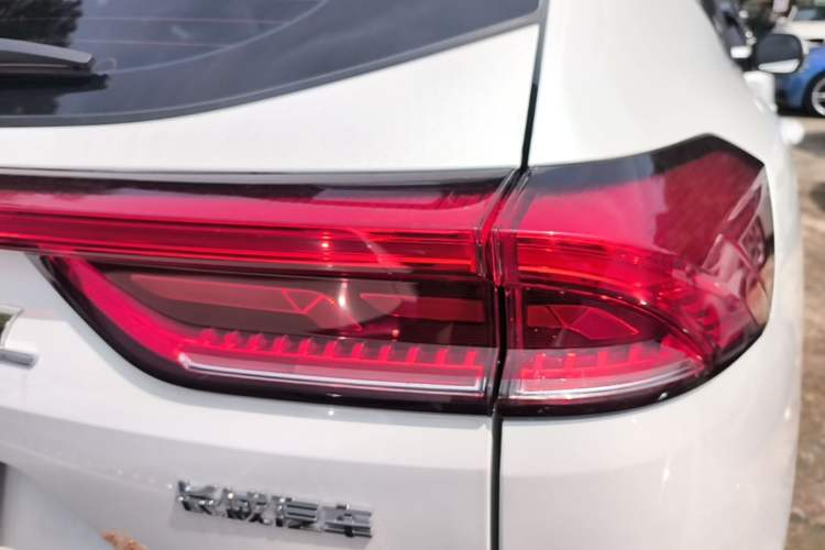 Used Haval H6 2023 National Trend Edition 1.5T Automatic Urban Version Right Rear Taillight