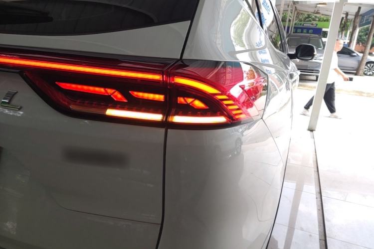 Used Haval H6 2023 National Trend Edition 1.5T Automatic Urban Version Right Rear Taillight