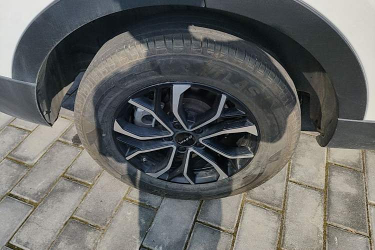 Used Haval H6 2023 National Trend Edition 1.5T Automatic Urban Version Right Rear Wheel Hub