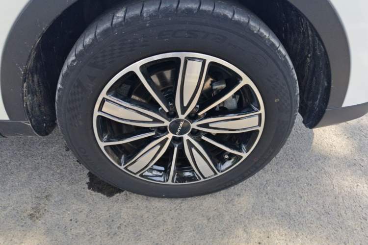 Used Haval H6 2023 National Trend Edition 1.5T Automatic Champion Version Right Rear Wheel Hub