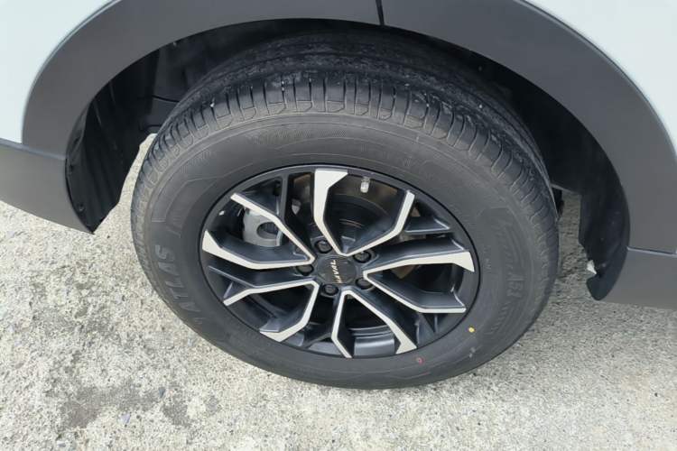Used Haval H6 2023 National Trend Edition 1.5T Automatic Urban Version Right Rear Wheel Hub