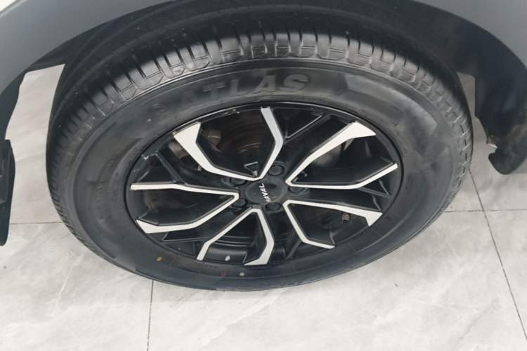 Used Haval H6 2023 National Trend Edition 1.5T Automatic Urban Version Right Rear Wheel Hub