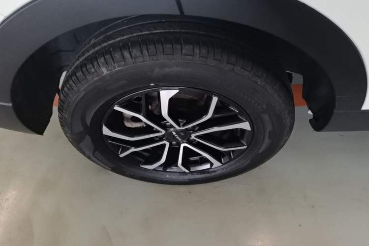 Used Haval H6 2023 National Trend Edition 1.5T Automatic Urban Version Right Rear Wheel Hub