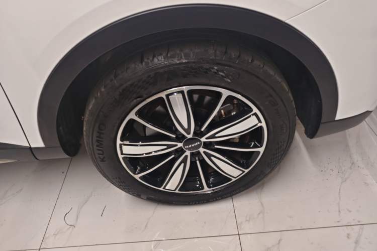 Used Haval H6 2023 National Trend Edition 1.5T Automatic Champion Version Right Rear Wheel Hub