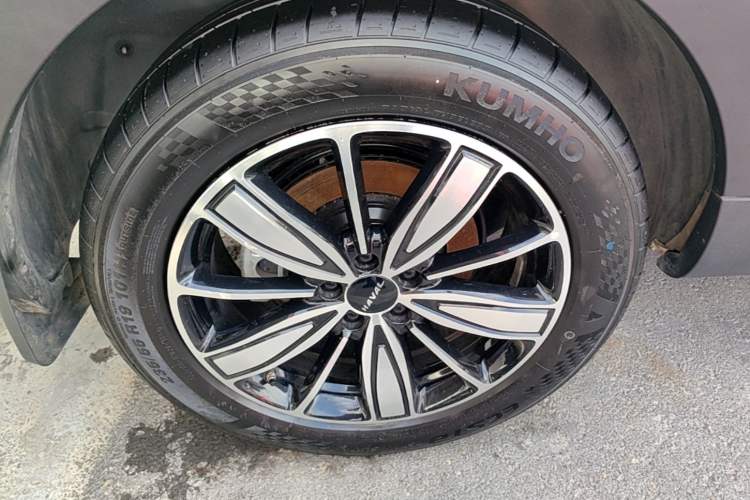 Used Haval H6 2023 National Trend Edition 1.5T Automatic Champion Version Right Rear Wheel Hub