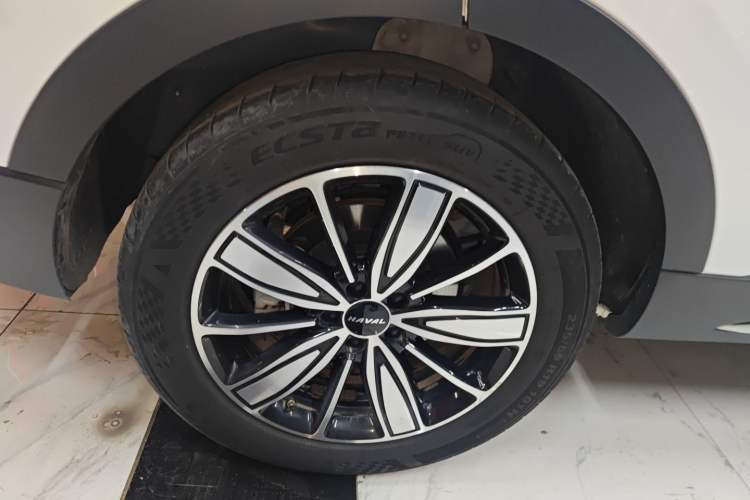 Used Haval H6 2023 National Trend Edition 1.5T Automatic Champion Version Right Rear Wheel Hub