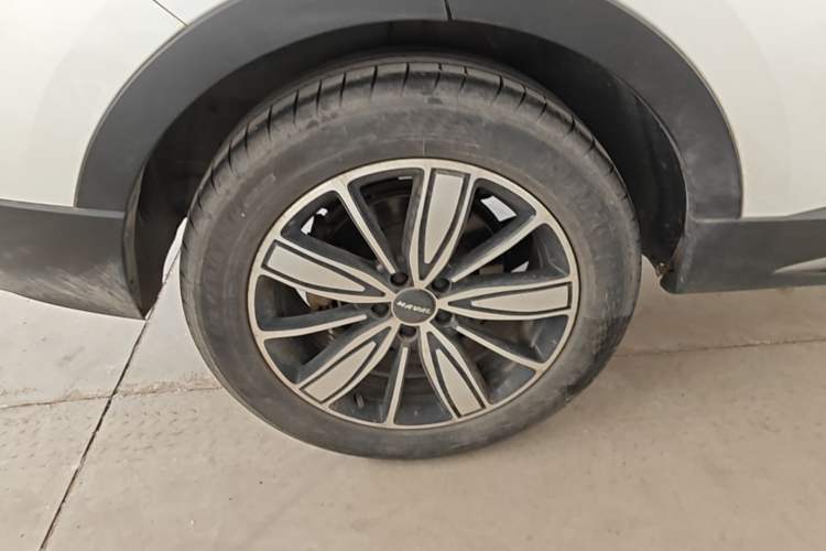 Used Haval H6 2023 National Trend Edition 1.5T Automatic Champion Version Right Rear Wheel Hub