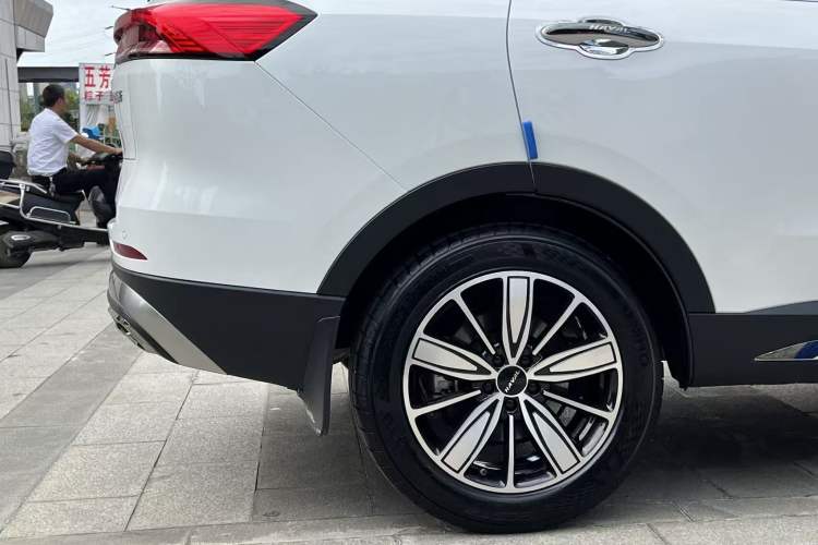 Used Haval H6 2023 National Trend Edition 1.5T Automatic Champion Version Right Rear Wheel Hub
