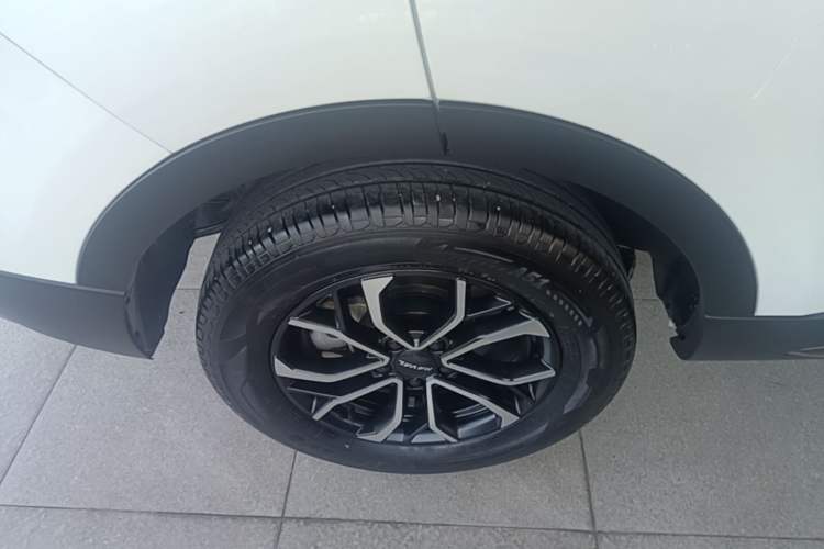 Used Haval H6 2023 National Trend Edition 1.5T Automatic Urban Version Right Rear Wheel Hub